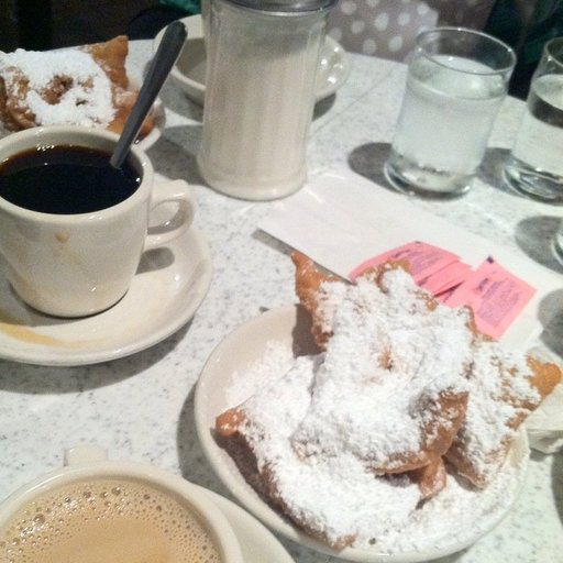 Task guide imagery (beignets example) — Source: Hugging Face